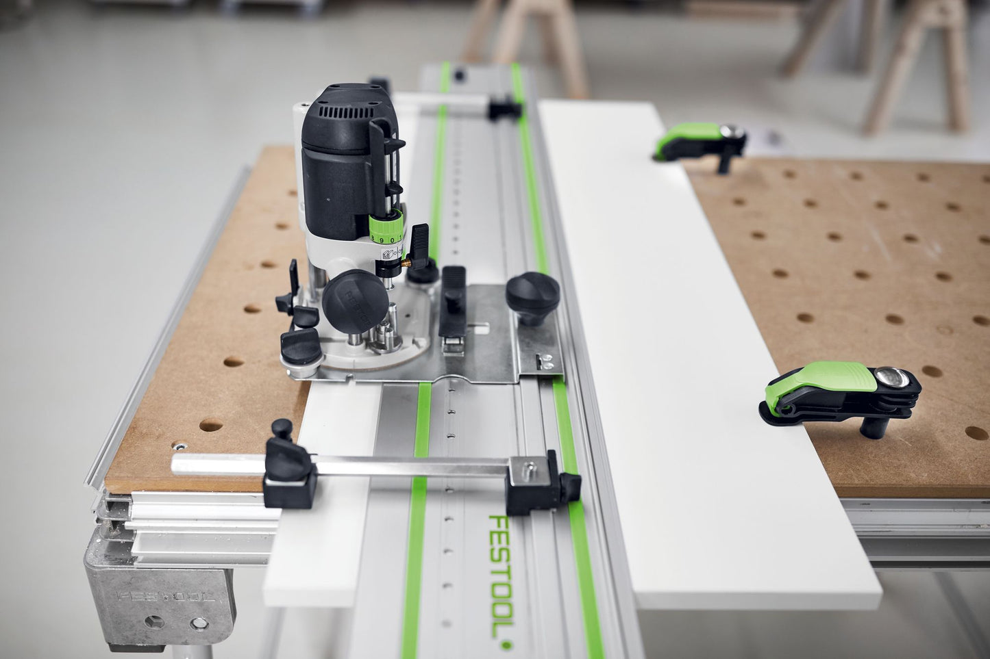 Festool FP-LR 32 Führungsplatte ( 494340 ) für OF 900, OF 1000, OF 1010, OF 1400 im Lochreihensystem FS-LR32