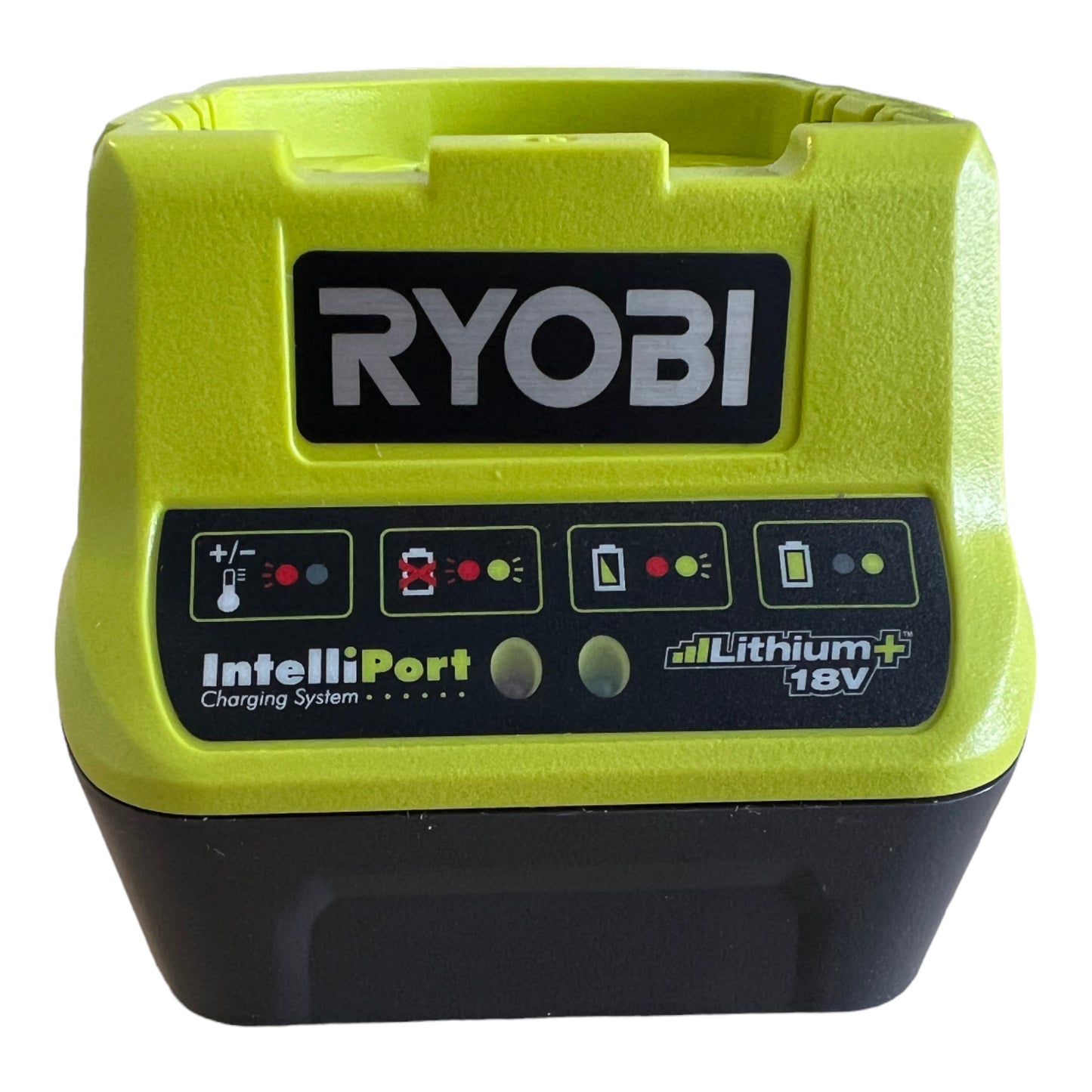 Compresseur à batterie RYOBI R18I-215 18 V 10,34 bar pression + 2x batteries 1,5 Ah + chargeur