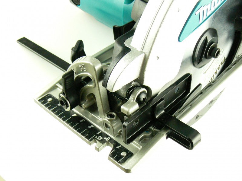 Makita BSS 610 Akku Handkreissäge 18V 165 mm Solo - ohne Akku, ohne Ladegerät - Toolbrothers