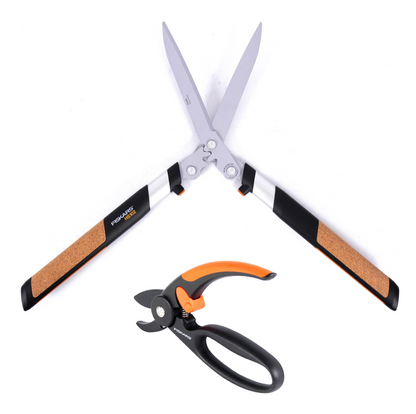 Fiskars Set 1x HS102 Heckenschere Quantum 63 cm Astschere  + 1x P43 Amboss Gartenschere 20 mm - Toolbrothers