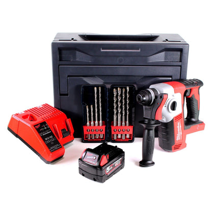 Marteau perforateur à batterie Milwaukee M18 BH-501M 18V 1,2J SDS-plus + 1x batterie 5,0Ah + chargeur + 8 pièces. Coffret de forets + M-Box