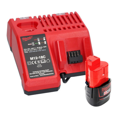 Milwaukee M12 GG-201C Akku Fettpresse 12 V 562 bar + 1x Akku 2,0 Ah + Ladegerät